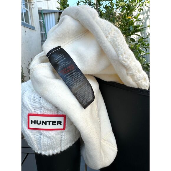 NWOT Hunter Tall Cream Cable Knit Cuff Rain Boot Socks SZ M = US Women's SZ 5-7 - Picture 4 of 4